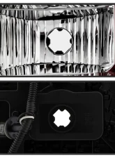 Xtune POE OE Left LED Tail Light w/Bottom Bracket GM2800268 GMC Yukon 2015-2020                                     - ALT-JH-GY15-LED-OE-L - Image 4