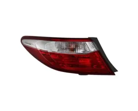 Xtune OE Outer Left Driver Side Tail Light Toyota Camry 2015-2017