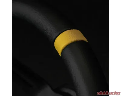 MOMO MOD. 08 330mm Steering Wheel Black Anodized Leather - R1908/33L