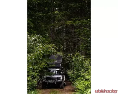 Eezi-Awn Stealth Hard Shell Roof Top Tent - RTT017