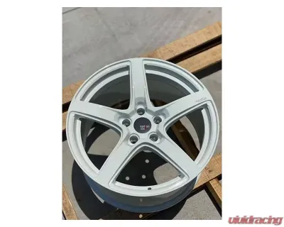Option Lab Wheels R555 Wheel 18x9.5 5x114.3 38mm Onyx White - OPLL55-89565-38-WHT