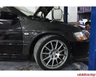 Carbonado CFRP D1 Style Fender Mitsubishi Evo 2003-2006 - CF8428D.FD