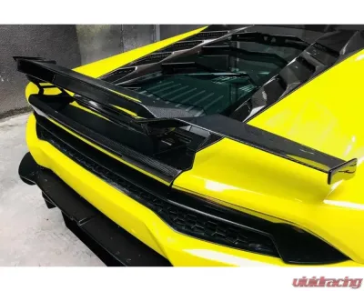 Carbonado CFRP MD Style Trunk Spoiler for Lamborghini Huracan LP610/LP580 2015-2020 - CF5556MAD-W