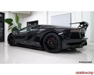 Carbonado CFRP DM Style Side Skirts Lamborghini Aventador LP700 2011-2016 - CF5900DMC-SS