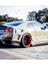 Carbonado CFRP DLK Style Trunk Nissan GTR R35 2008-2020                                     - CFT3503.DLK - Image 16