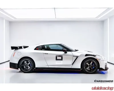 Carbonado CFRP Fender Nissan GTR R35 2008-2022 - CF8354NSMO-FD
