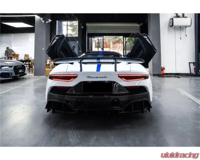 Carbonado DryCF SVD Style DRY Rear Lip Diffuser Maserati MC20 2020+ - DRYCFODMC20SVD-RD