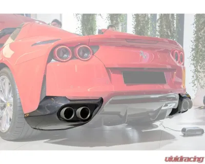 Carbonado DryCF OEM Style Rear Side Diffuser Ferrari 812 Superfast | GTS 2017-2024 - DRYCF812-MAN-RD