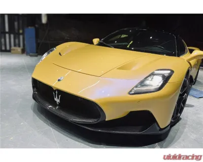 Maserati MC20 Carbonado DryCF Front Lip 2020-2024 OEM Style Part No: MC20-MANOE-FL - DRYCFMC20-MANOE-FL