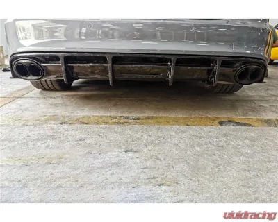 Carbonado DryCF MAN Style Rear Diffuser Audi RS7 2016-2019 - DRYCFRS7-MAN-RD