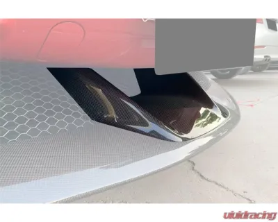 Carbonado DryCF OE Style Front Bumper Middle Air Vents Ferrari SF90 Stradale 2020+ - DRYCFSF90-MAN-FBMAV