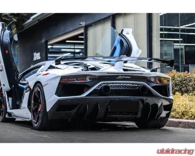 Carbonado DryFGPCF SVJ Style Rear Bumper Lamborghini Aventador 2011-2021 - DRYFGPCFLP700SVJOD-RB