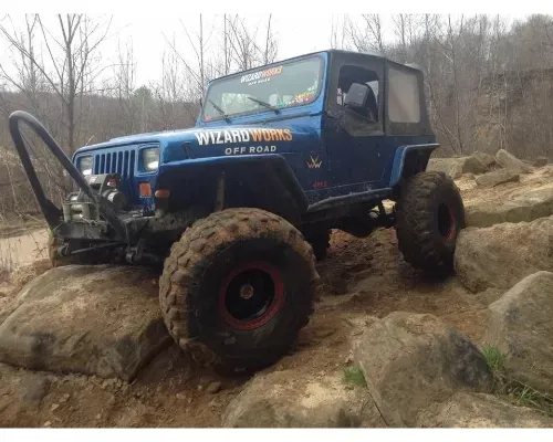 Wizard Works Offroad Stubby Front Bumper w/Stinger Bare Steel Jeep Wrangler 1987-1995 - WW2069