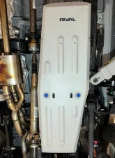 RIVAL 4x4 Aluminum Gas Tank Skid Plate                                     - 2333.1889.1.6 - Image 2