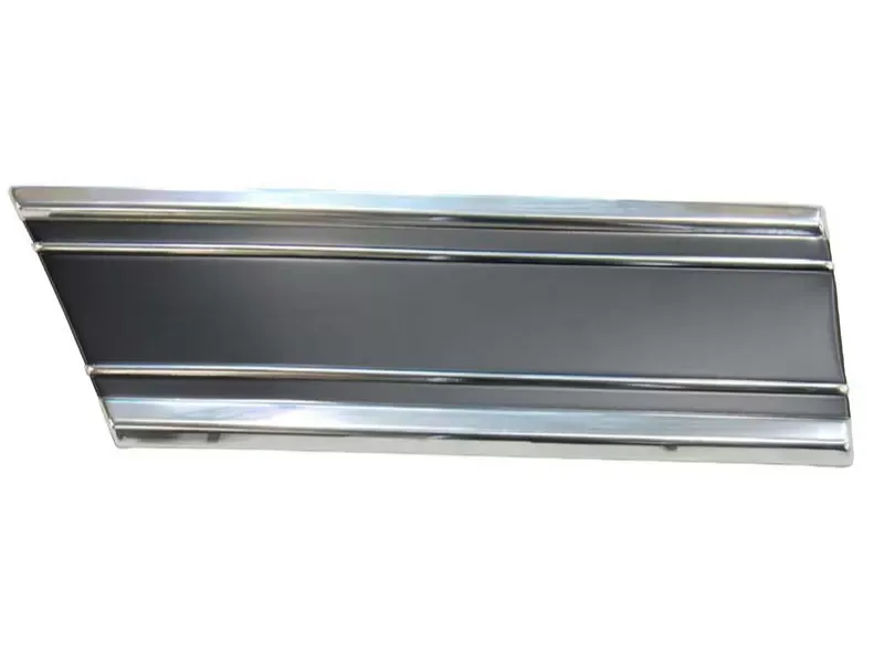 AMD LH Black Lower Rear Fender Molding Chevrolet Blazer | C/K | GMC Suburban 1969-1972 - X231-4069-3BL