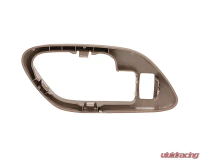 AMD Neutral RH Front Door Handle Bezel w/ Power Door Lock Hole Chevrolet | GMC C/K OBS Pickup Truck | SUV 1995-2000 - X540-4095-3NETR