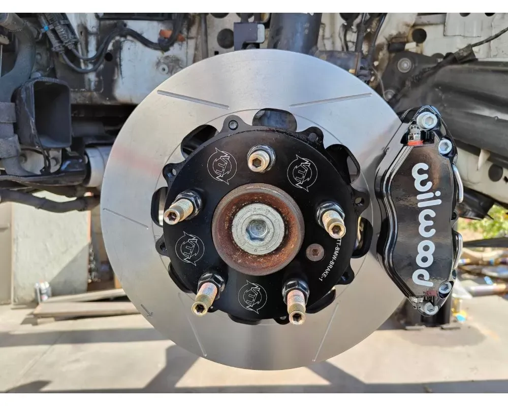 VTT 4 Piston Black HD Version Ultimate Front Drag Brake Kit BMW E | F Series - VTT-BMW-FRONT-BRAKE-BLK-3-2
