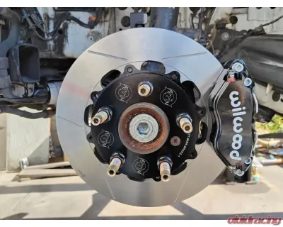 VTT 4 Piston Black HD Version Ultimate Front Drag Brake Kit BMW E | F Series - VTT-BMW-FRONT-BRAKE-BLK-3-2