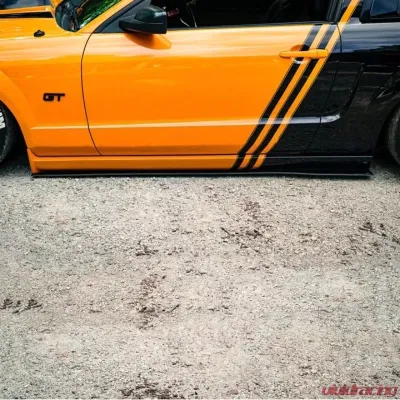 Street Aero Cross Faded Side Skirt Splitter Set Ford Mustang 2005-2009 - s-ssa-frd-009-cf-s75