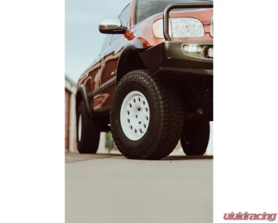 Nomad Convoy Wheel 17x8.5 6x135 25mm Salt - N501SA-78565+25