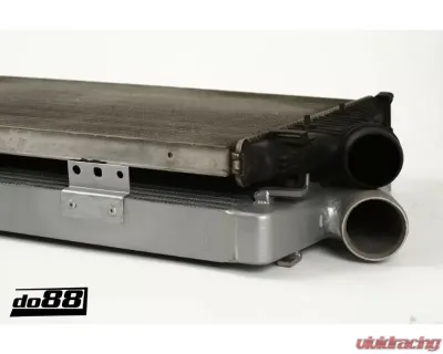 do88 Performance Intercooler w/ Black Hoses Saab 9-3 2.0T Automatic 2003-2011 - ICM-110-I4-A-S