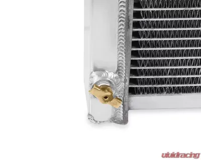 Brothers Trucks Automatic 4 Row Aluminum Radiator Chevrolet C10 | GMC C15 V8 1967-1972 - ALR72C4