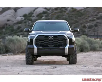 Fabtech 3'' Uniball UCA Lift Kit w/Front Dirt Logic 2.5 Coilovers & Rear Coil Spring Spacers w/Rear Dirt Logic 2.25 Shocks Toyota Tundra 4WD 2022-2024 - K7087DL