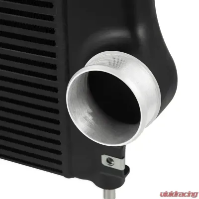 Mishimoto Performance Intercooler w/ Black Pipes Chevrolet Silverado | GMC Sierra 2500 | 3500 HD 2017-2019 - MMINT-DMAX-17KBKBK