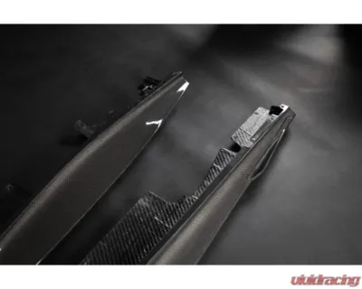 Capistro Exhaust Carbon Fiber Side Skirts with Small Fin Ferrari Roma 2020+ - 03FE13010004