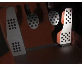 Rennline Rubber Grip Gas Pedal Black for Mini Cooper P71M, Anodized Aluminum Construction