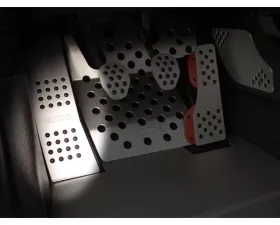 Rennline Dead Pedal Mini R50 R52 R53 2001-2006 Black Automotive Accessory