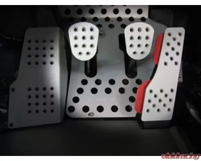 Rennline 3 pcs Perforated Pedal Set Porsche 911 C2/C4 | 912 | 914 | 930 | 993 1965-1998 - P44.21    SILVER