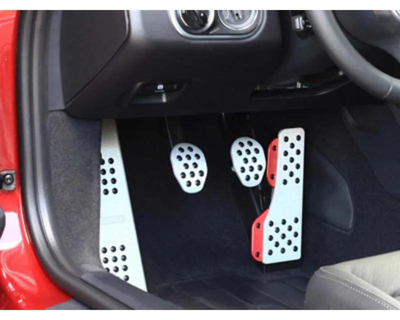 Rennline 3 Piece Rubber Grip Pedal Set PDK w/ Wide Cast Crest Recess Porsche 991 | 991.2 | 981 | 718  2012-2024 - P71.62101CBLK