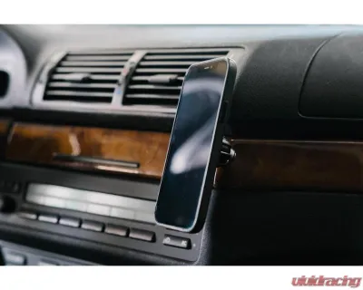 Rennline LHD Non-Charging w/ Magsafe ExactFit Magnetic Phone Mount BMW E39 1997-2003 - PM01.55