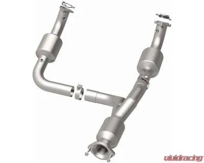 MagnaFlow OEM Grade Federal / EPA Compliant Direct-Fit Catalytic Converter Chevrolet | GMC 6L 2012-2020 - 280505