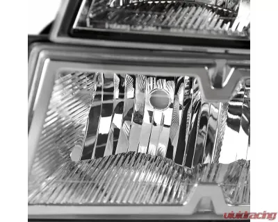 Spec-D Factory Style Headlights & Corner Lights (Chrome Housing/Clear Lens) Chevrolet | GMC | Isuzu 2004-2012 - 2LCLH-COL04-RS