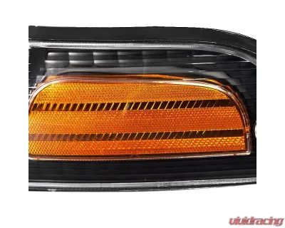 Spec-D Headlights w/ Corner Signal Lights & Amber Reflectors (Matte Black Housing/Clear Lens) Ford Crown Victoria 1998-2011 - 2LCLH-VIC98JM-EU