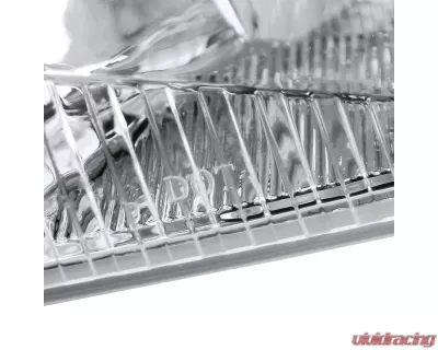 Spec-D Factory Style Crystal Headlights (Chrome Housing/Clear Lens) Ford Focus 2000-2004 - 2LH-FOC00-RS