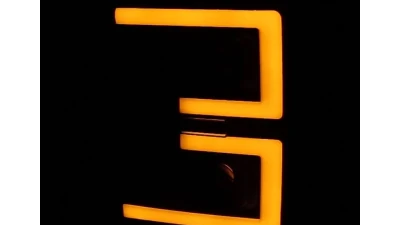 Spec-D LED C-Bar Projector Headlights w/ Switchback Sequential Turn Signals (Chrome Housing/Smoked Lens) Ford F-Series 2017-2019                                     - 2LHP-F25017G-SQ-RS - Image 4