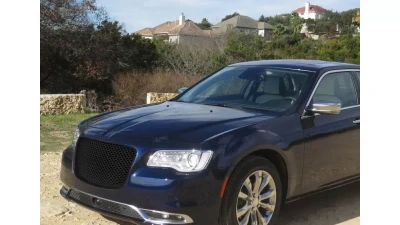 Spec-D Black ABS Mesh Grille Chrysler 300 2015-2019                                     - HG-30015JM-GL - Image 10