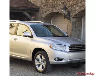 Spec-D 12V/55W H11 Fog Lights Kit (Chrome Housing/Clear Lens) Toyota Highlander 2008-2011 - LF-HLDR08COEM-V2-HZ