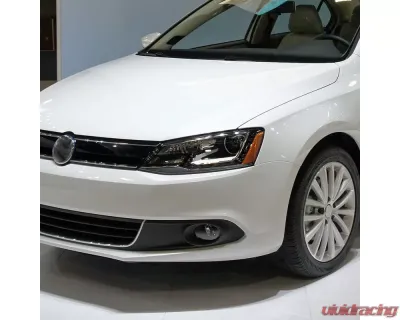 Spec-D 9006 Fog Lights Kit w/ Switch & Wiring Harness (Chrome Housing/Clear Lens) Volkswagen Jetta 2011-2014 - LF-JET114COEM-HZ