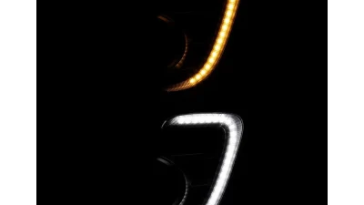 Spec-D H16 Fog Lights Kit w/ Integrated LED Light Strip & Turn Signal Lights (Chrome Housing/Clear Lens) Mitsubishi Outlander 2016-2020                                     - LF-LAN16CDRL-DL - Image 2