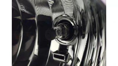 Spec-D H10 Fog Lights (Chrome Housing/Smoked Lens) Chevrolet Silverado | Avalanche 2002-2007                                     - LF-SIV03GOEM-HZ - Image 2