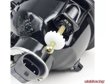 Spec-D 9006 Fog Lights (Chrome Housing/Clear Lens) Toyota | Pontiac 2003-2008 - LF-TRIX03COEM-HZ