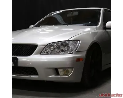 Spec-D Factory Style Crystal Headlights (Chrome Housing/Clear Lens) Lexus IS300 2001-2005 - LH-IS30001-RS