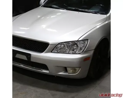 Spec-D Factory Style Crystal Headlights (Chrome Housing/Clear Lens) Lexus IS300 2001-2005 - LH-IS30001-RS