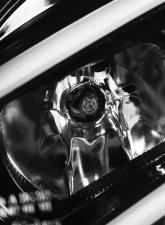 Spec-D LED Bar Projector Headlights w/ LED Turn Signal Lights (Jet Black Housing/Clear Lens) Mercedes-Benz W203 C-Class 2001-2007                                     - LHP-BW20301BK-TM - Image 4