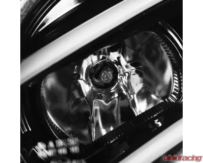 Spec-D LED Bar Projector Headlights w/ LED Turn Signal Lights (Jet Black Housing/Clear Lens) Mercedes-Benz W203 C-Class 2001-2007 - LHP-BW20301BK-TM