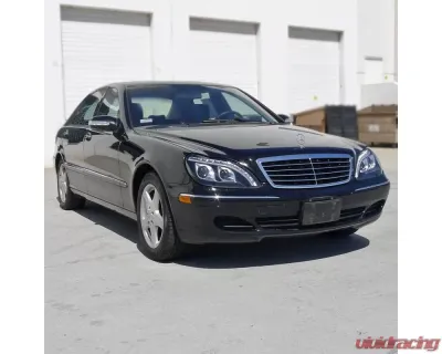 Spec-D Projector Headlights w/ LED Light Strip & Turn Signal Lights (Matte Black Housing/Clear Lens) Mercedes-Benz W220 S-Class 1998-2006 - LHP-BW22000JM-TM